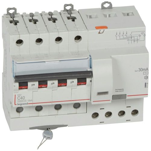 Disjuntor DX³ 6000 - 10 kA - 4P - 400 V~ - 40 A - 30 mA - tipo AC 