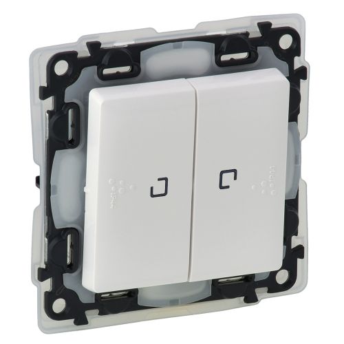 Valena Life - Comutador de Escada Duplo Luminoso 10 AX - 230 V~ - IP 44 - Branco